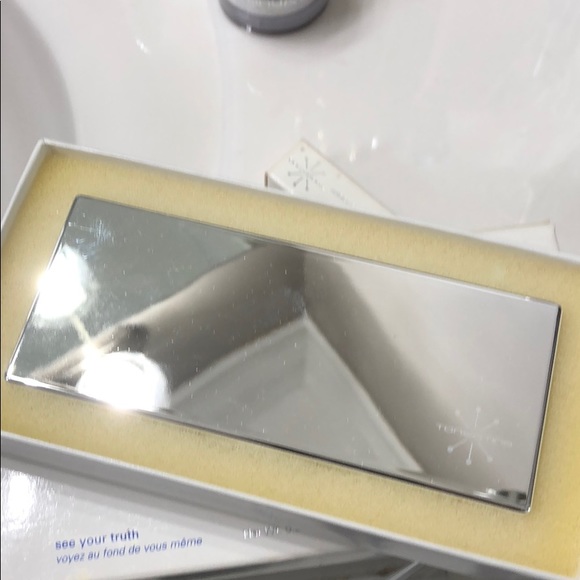 MUA FLASH SALE Tony & Tina makeup palette D/C orig - Picture 2 of 3